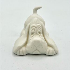 VTG Hallmark 1975 Little Gallery Hound Dog Figure Fine Bisque Porcelain 2” EUC